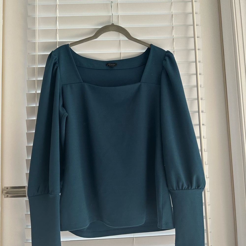 Gorgeous teal blouse from Ann Taylor, Size Medium